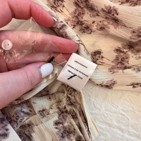 ASTR The Label Floral Blouse - Picture 6 of 10